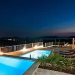 캠프장 Camp Panorama With Pool