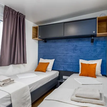 Camp Panorama With Pool Parque de Campismo *