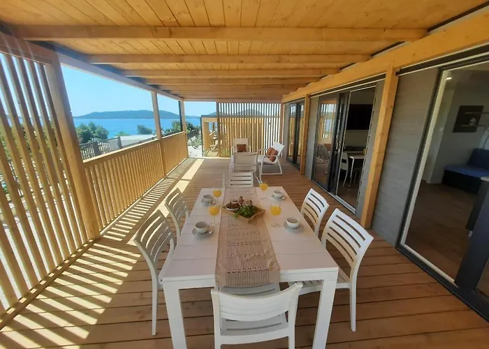 Camp Panorama With Pool Drage