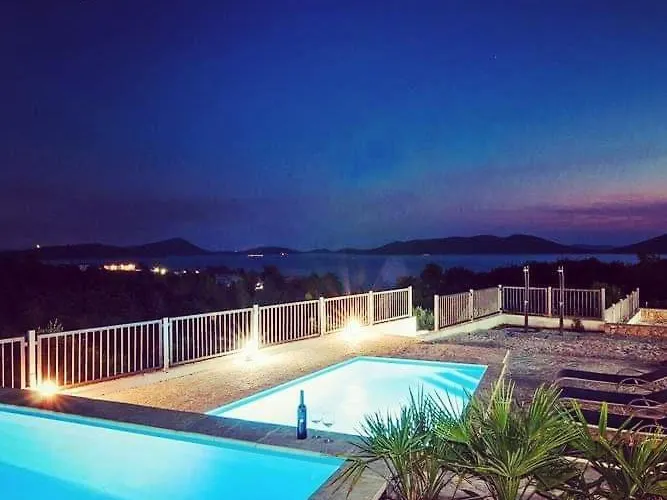 Camp Panorama With Pool Драге