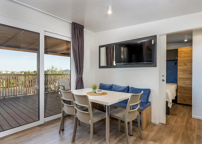 Camp Panorama With Pool